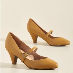 Chelsea Crew Retro Heels